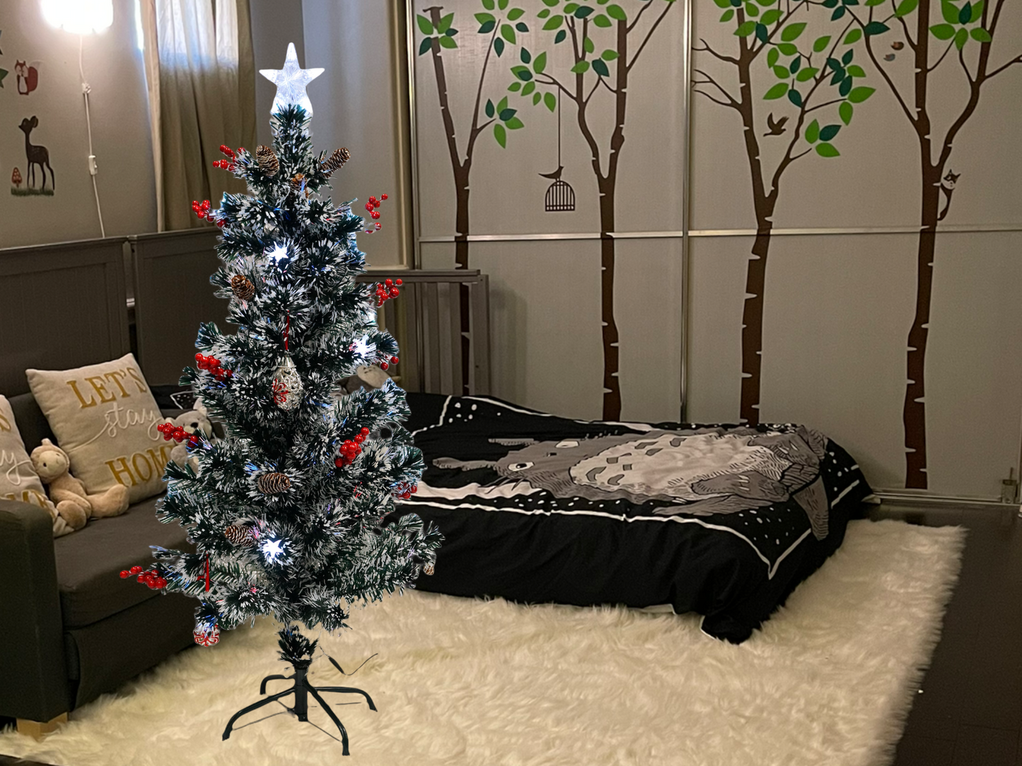 Pre-Lit 4 ft Artificial Xmas Tree with Berries, Stars and Pinecone