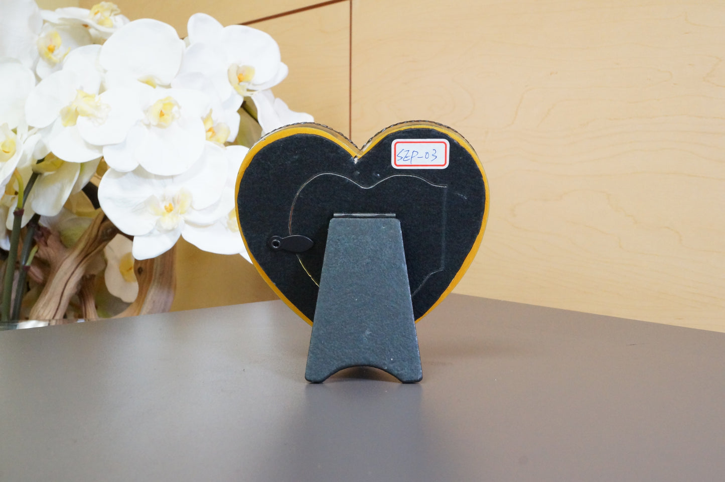 Heart Shaped Flower Detail Acrylic Free Standing Desk Photo Frame 2.5"x2"