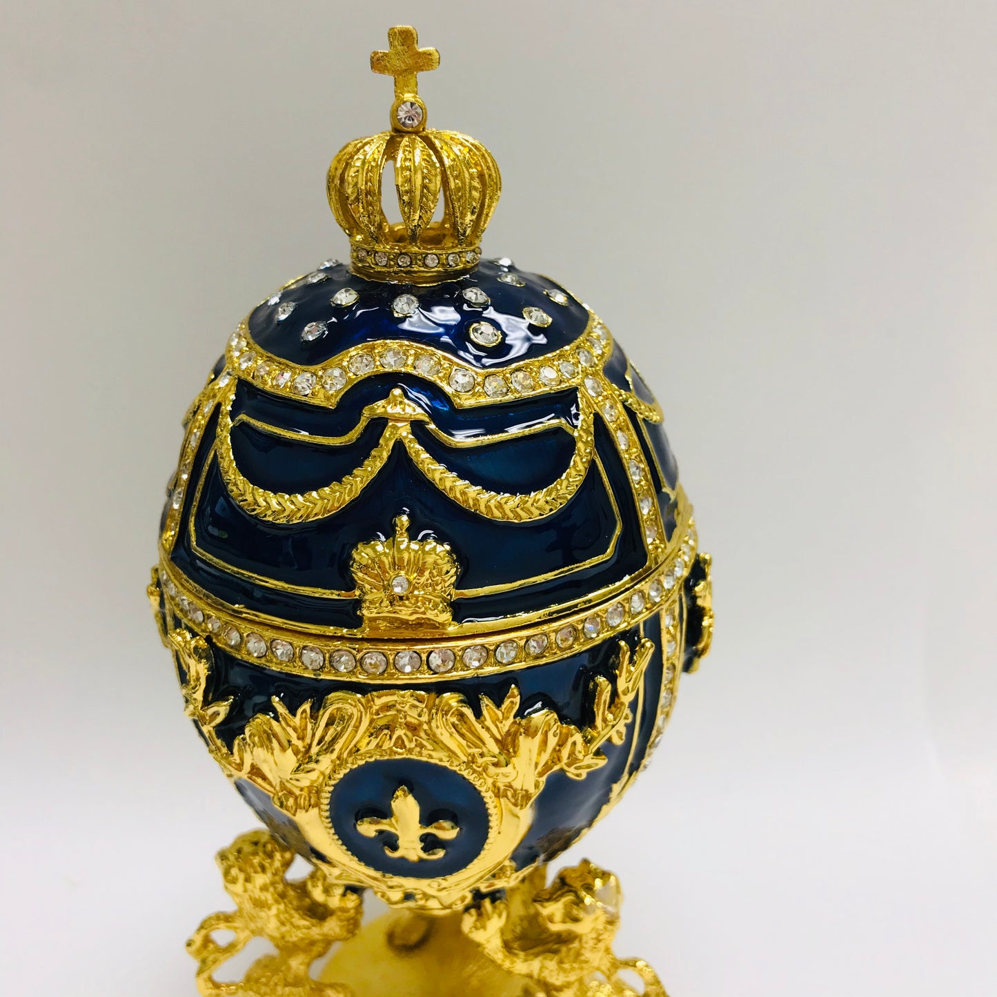 Cristiani Collezione Large Blue Gold Lion Musical Egg Trinket Box.